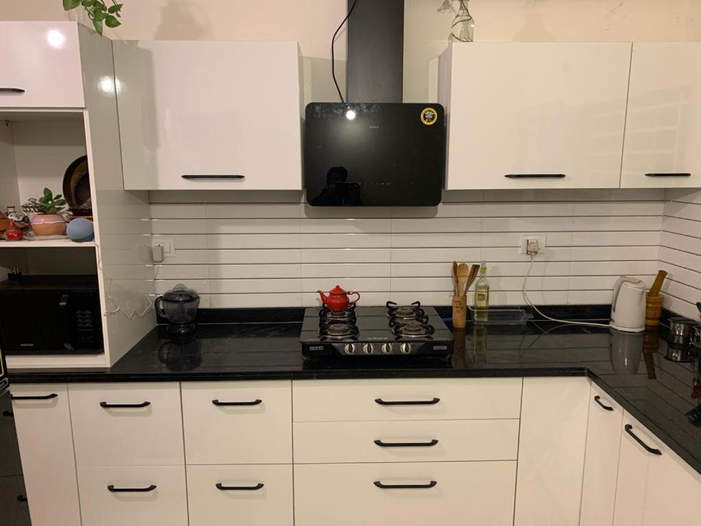 Furnished Villa Near Airport, Away From City Bhopál Kültér fotó